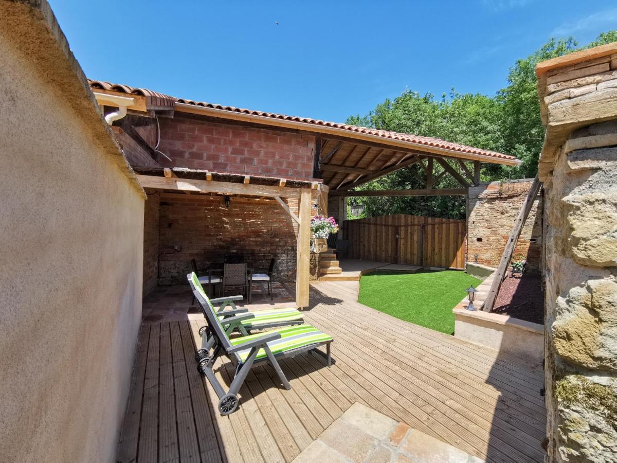 Gite Le Jardin Secret Et Gite Au Temps Suspendu Montpezat  Luaran gambar