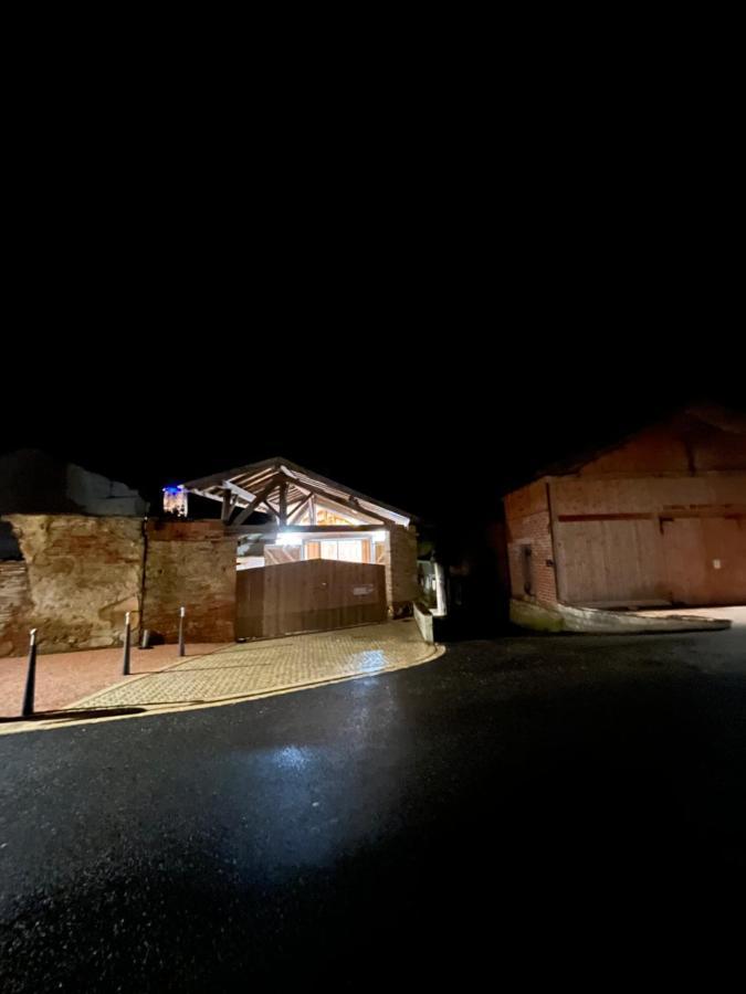 Gite Le Jardin Secret Et Gite Au Temps Suspendu Montpezat  Luaran gambar