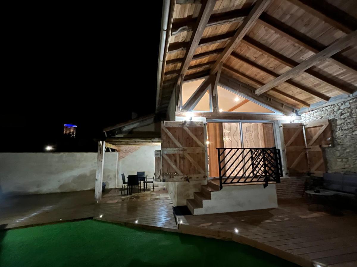 Gite Le Jardin Secret Et Gite Au Temps Suspendu Montpezat  Luaran gambar
